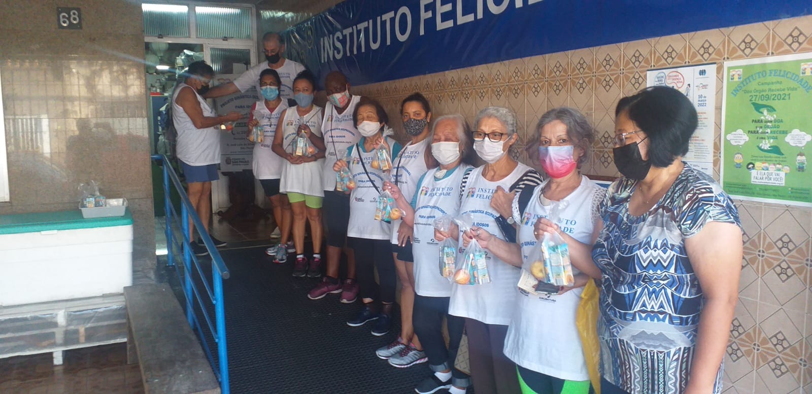 Voluntário em acolhimento comunitário